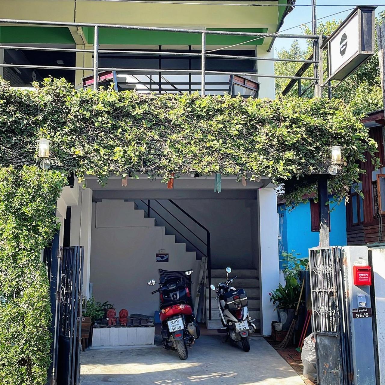 Satop Travelers Guesthouse Chiang Mai Exterior foto