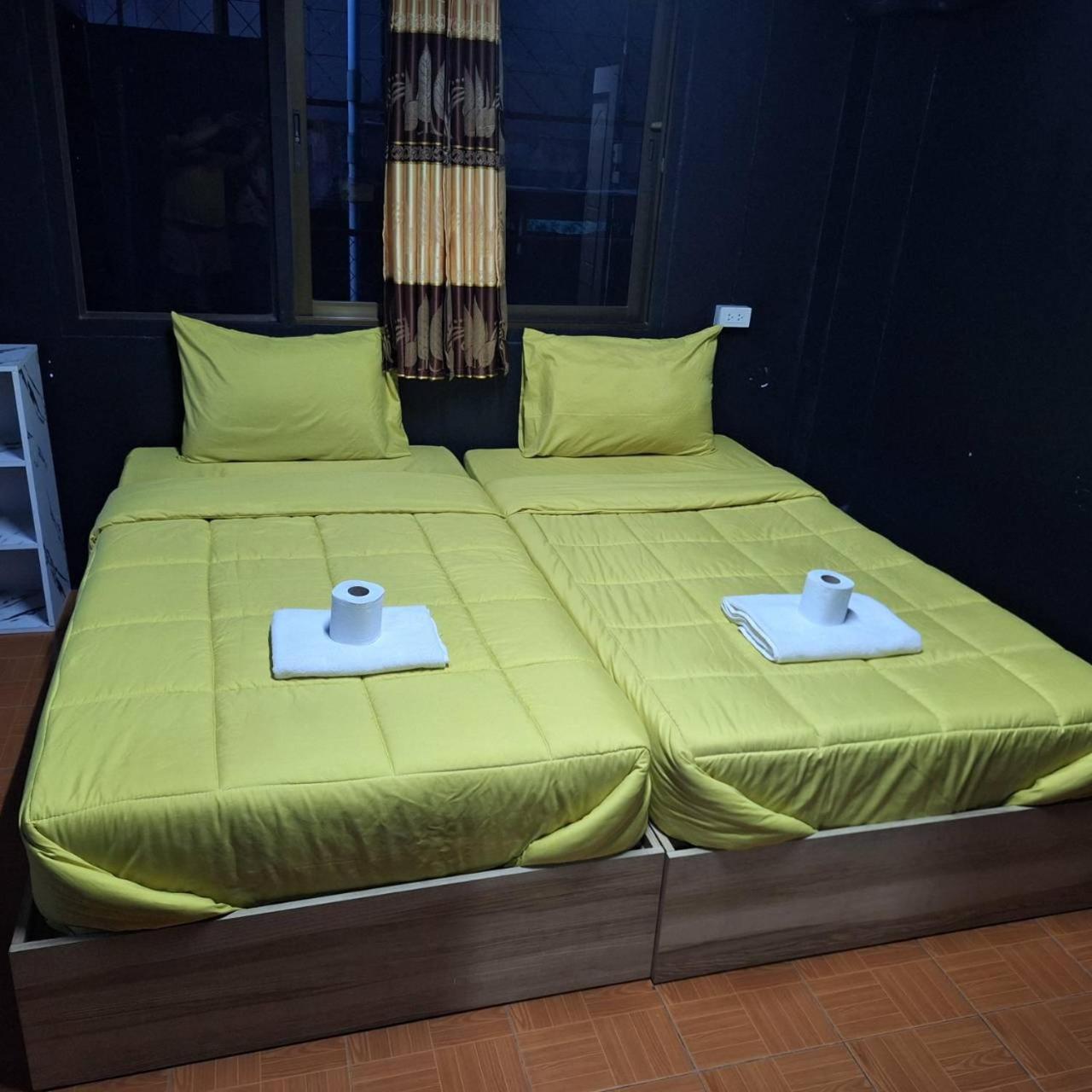 Satop Travelers Guesthouse Chiang Mai Exterior foto